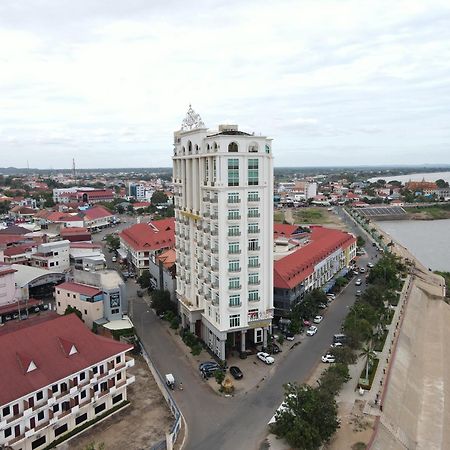 Lbn Asian Hotel Kampong Cham Esterno foto