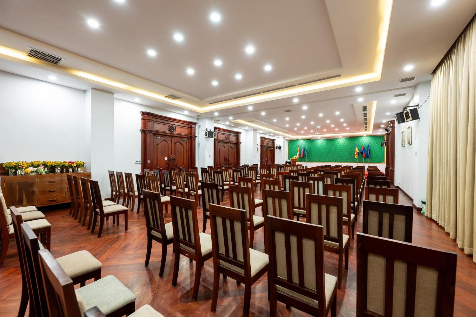 Lbn Asian Hotel Kampong Cham Esterno foto