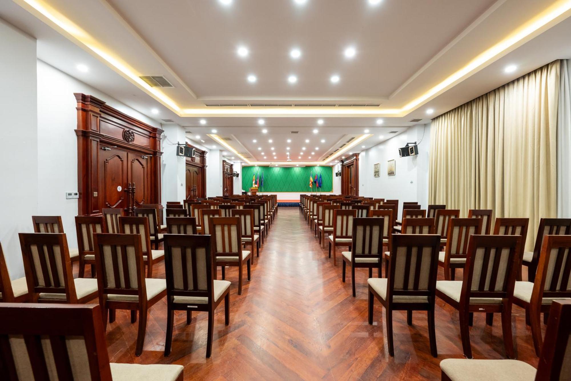 Lbn Asian Hotel Kampong Cham Esterno foto