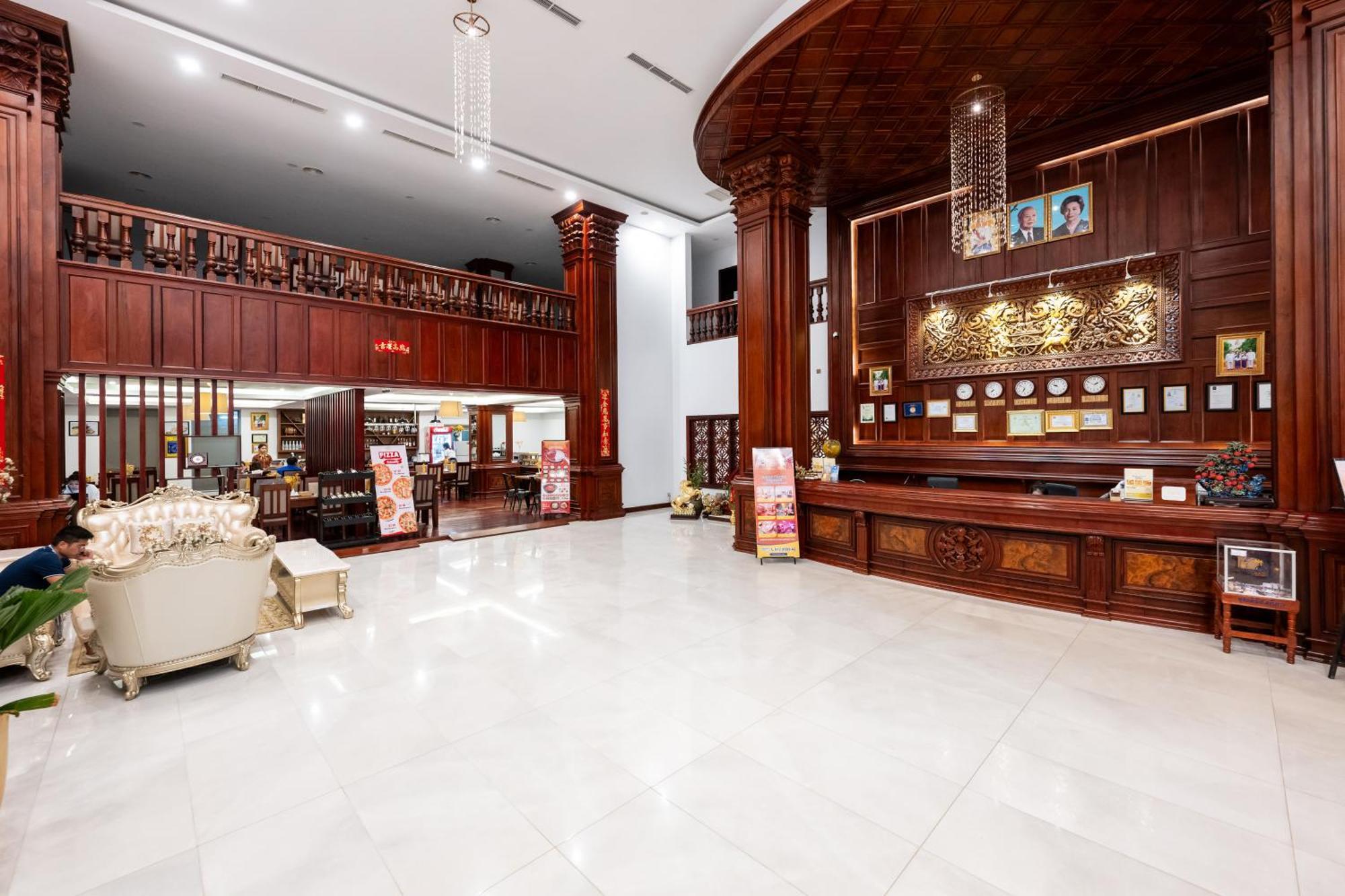 Lbn Asian Hotel Kampong Cham Esterno foto
