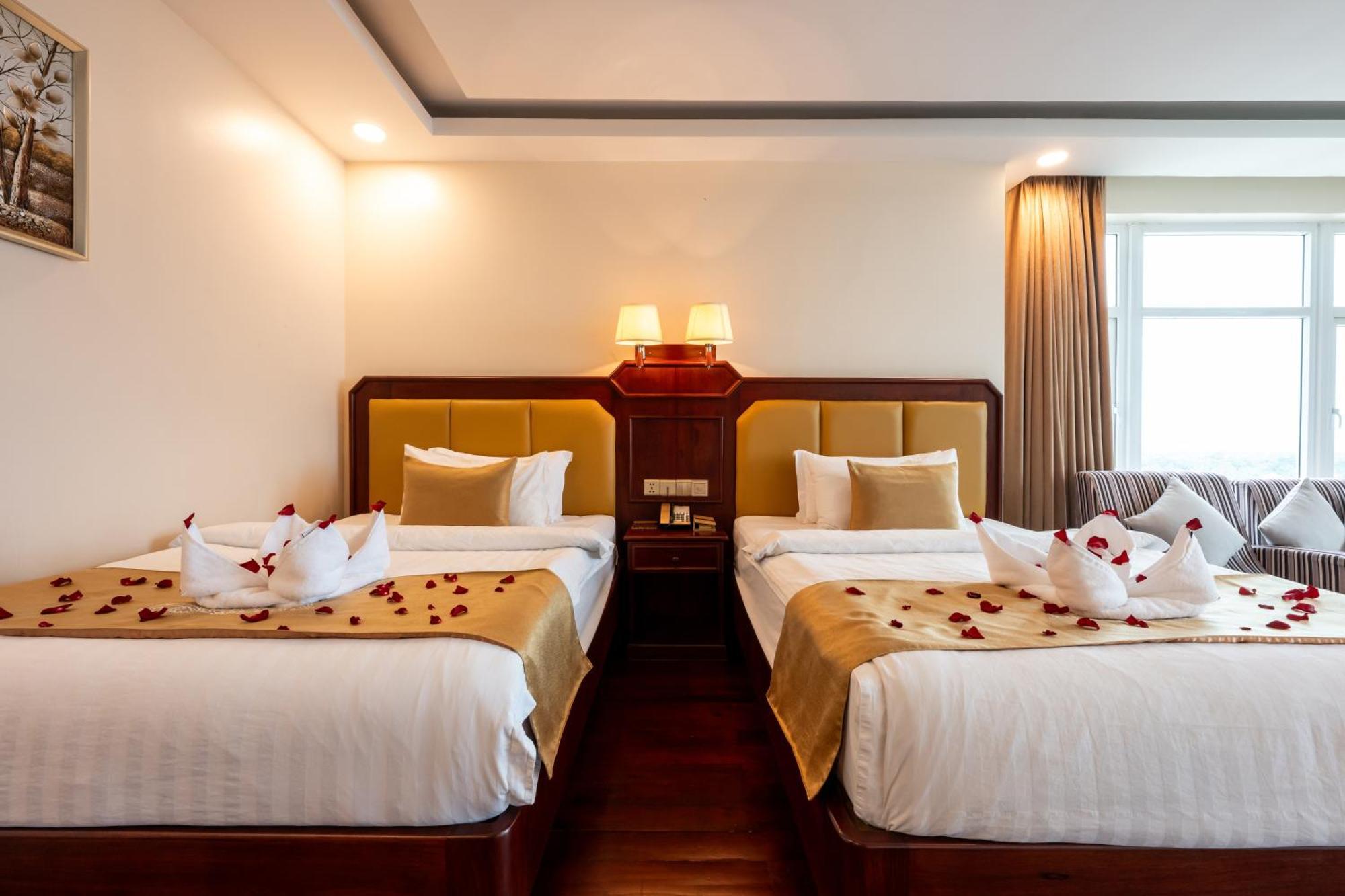 Lbn Asian Hotel Kampong Cham Esterno foto