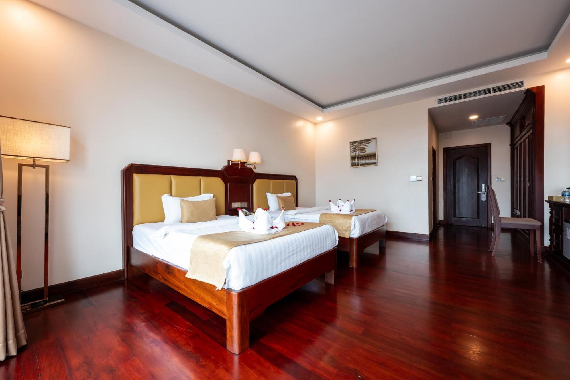 Lbn Asian Hotel Kampong Cham Esterno foto